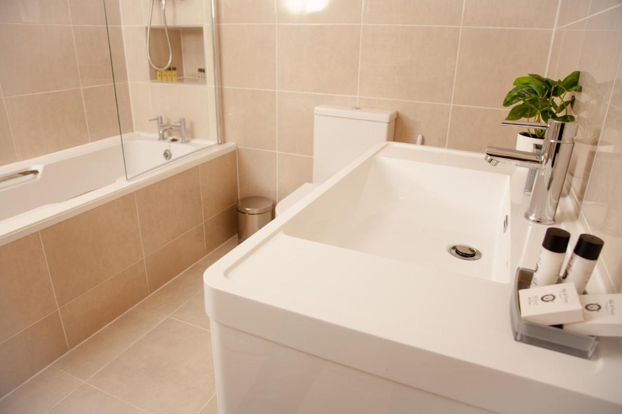 High Life Serviced Apartments - Old Town 스윈던 외부 사진