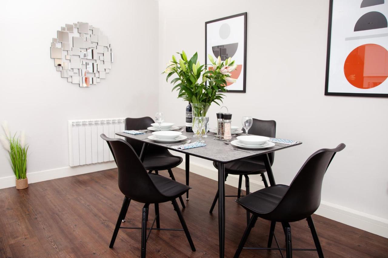 High Life Serviced Apartments - Old Town 스윈던 외부 사진