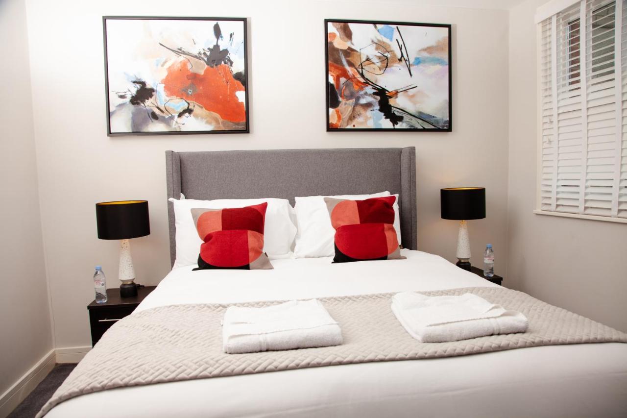 High Life Serviced Apartments - Old Town 스윈던 외부 사진