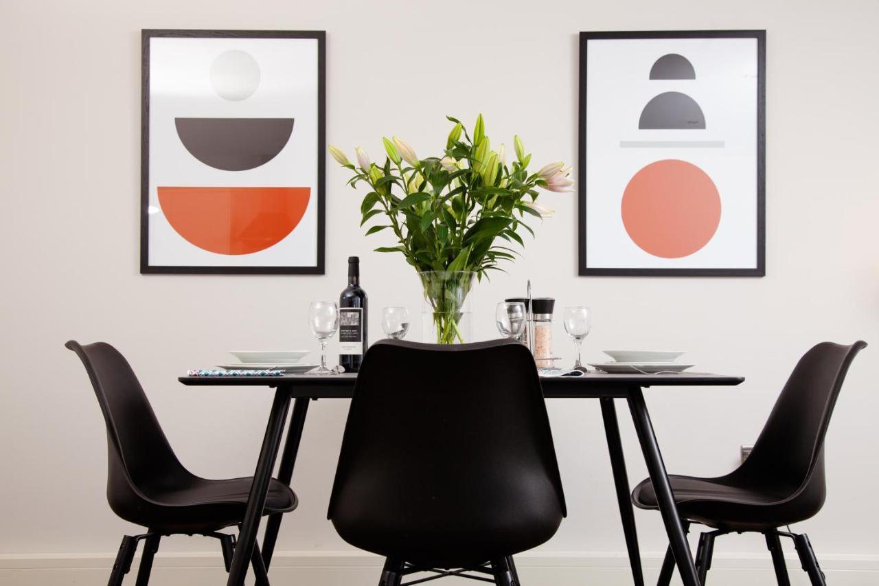High Life Serviced Apartments - Old Town 스윈던 외부 사진