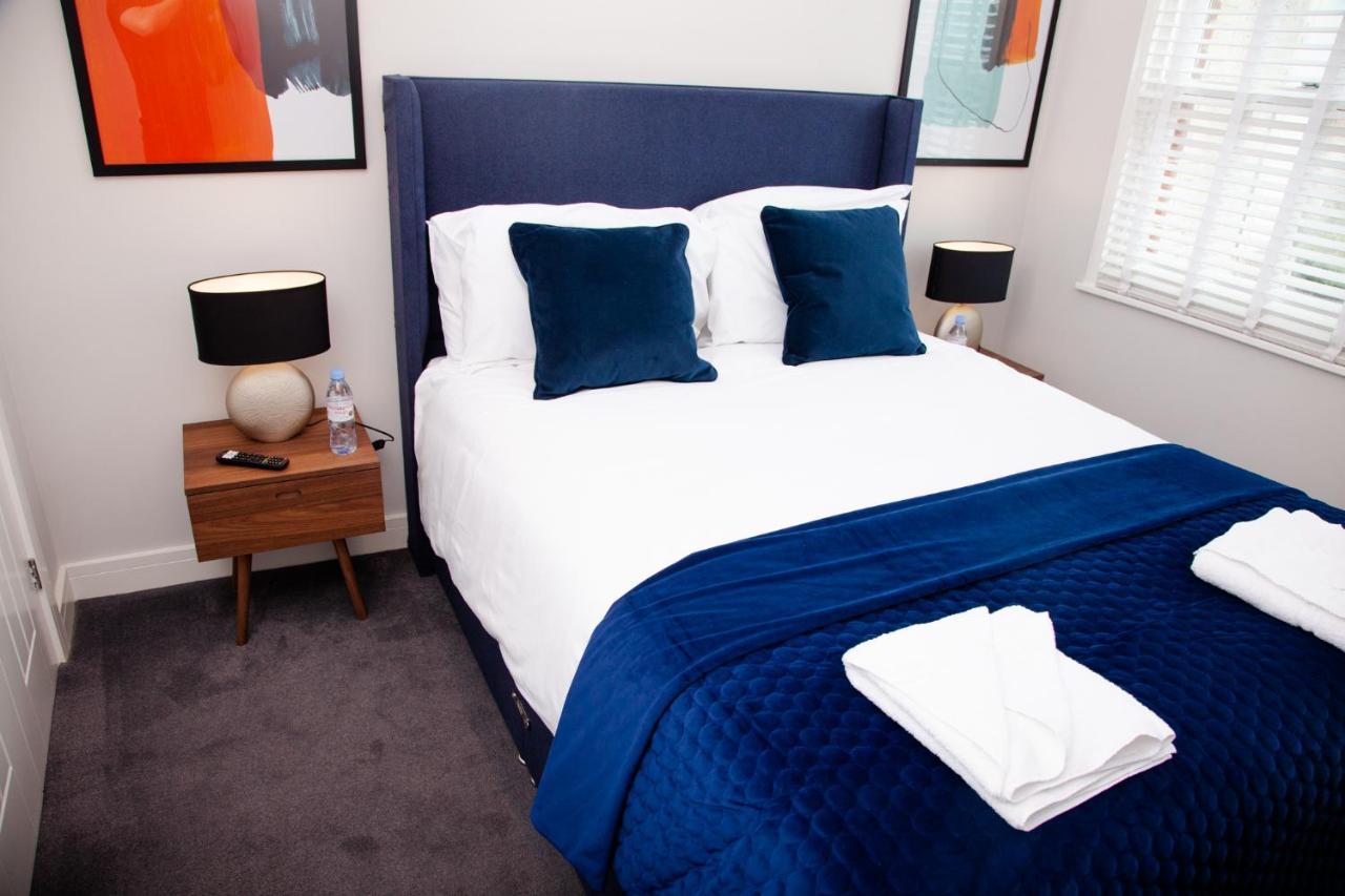 High Life Serviced Apartments - Old Town 스윈던 외부 사진