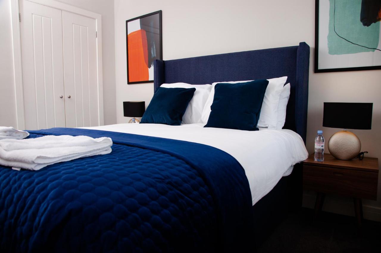 High Life Serviced Apartments - Old Town 스윈던 외부 사진