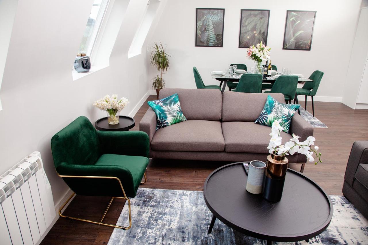 High Life Serviced Apartments - Old Town 스윈던 외부 사진