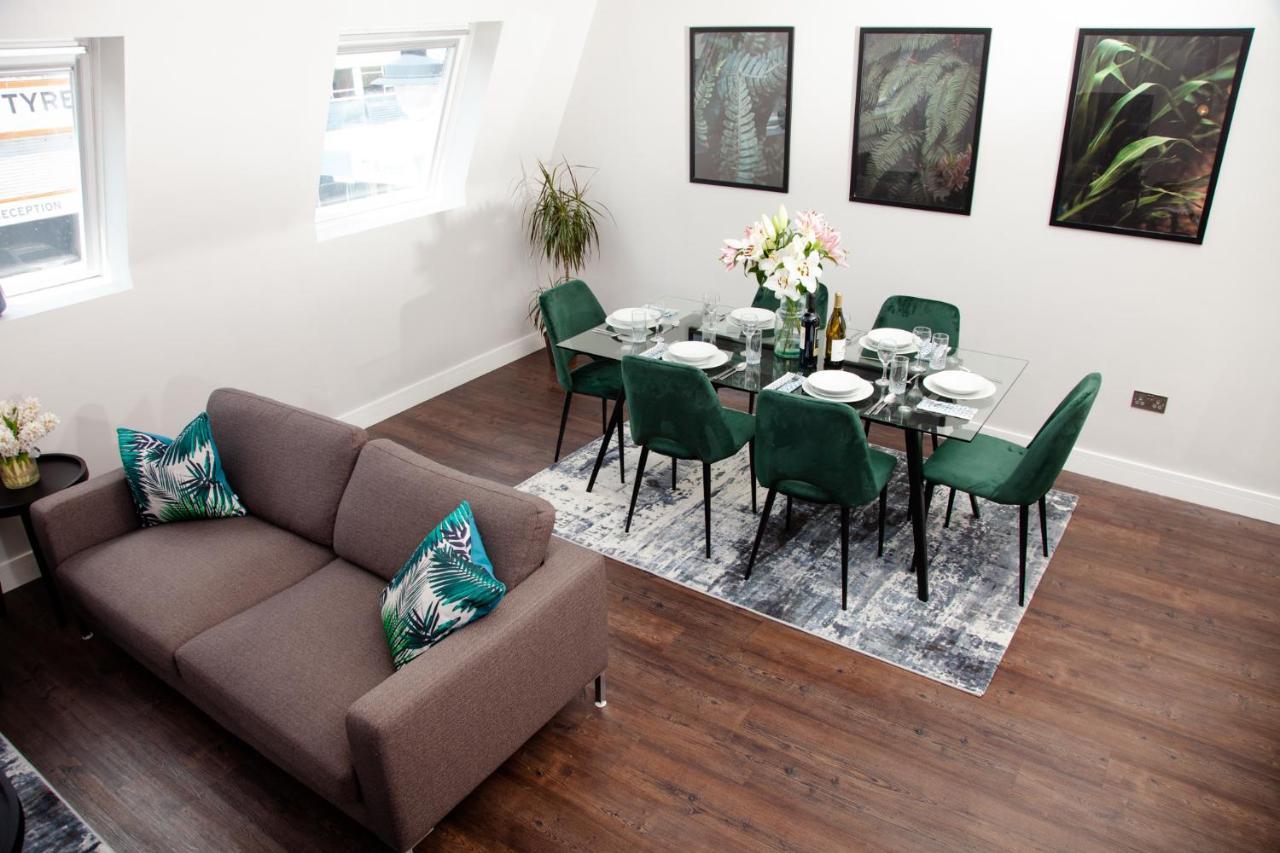 High Life Serviced Apartments - Old Town 스윈던 외부 사진