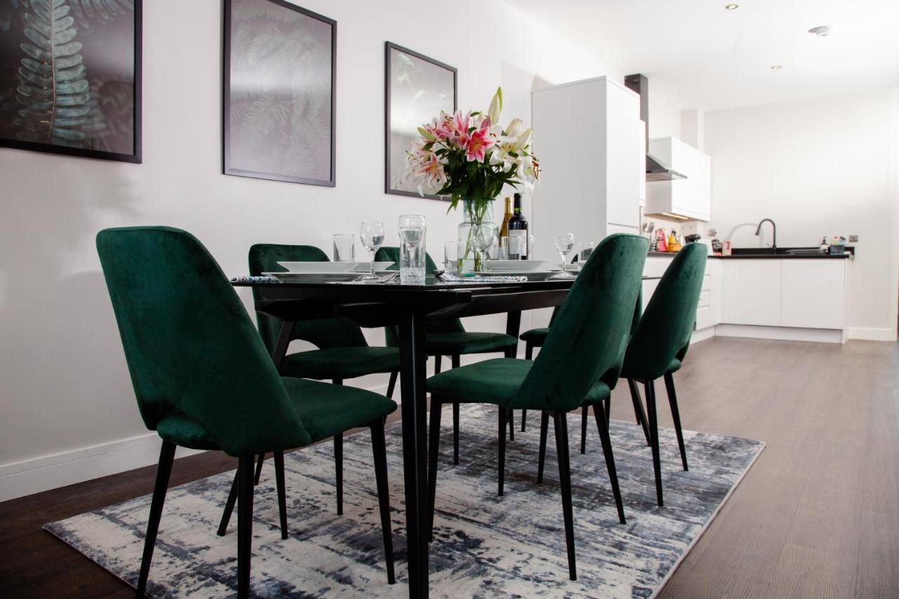 High Life Serviced Apartments - Old Town 스윈던 외부 사진